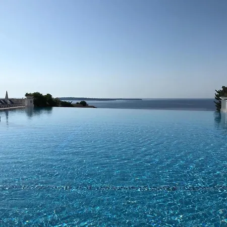 Sea Views And Beautiful Pool * קאן