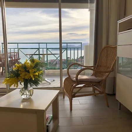 Sea Views And Beautiful Pool Apartamento Cannes